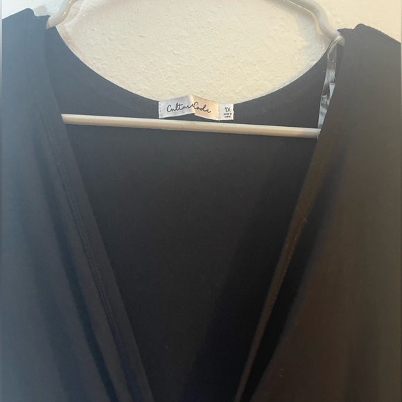 Black Cap Sleeve Maxi Dress with Pockets - Picture 5 of 5